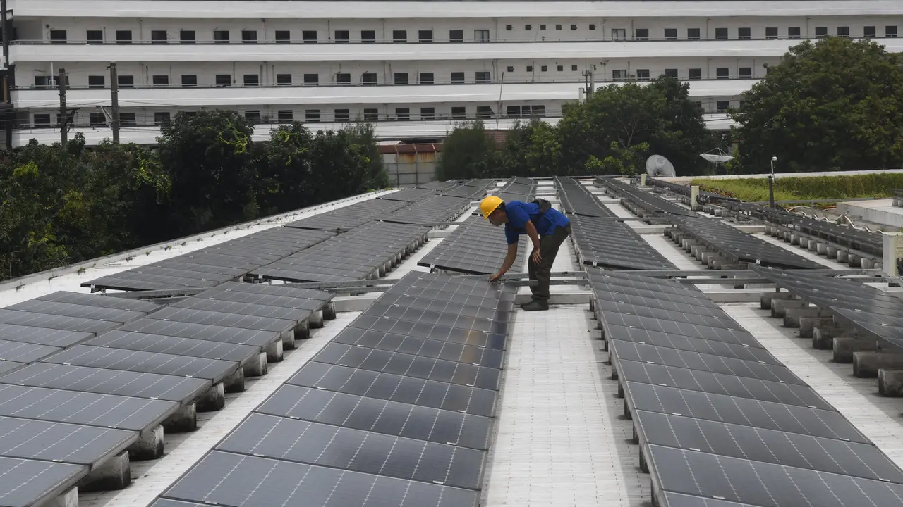Pemanfaatan Listrik Tenaga Surya untuk Memenuhi Kebutuhan Masjid Istiqlal
