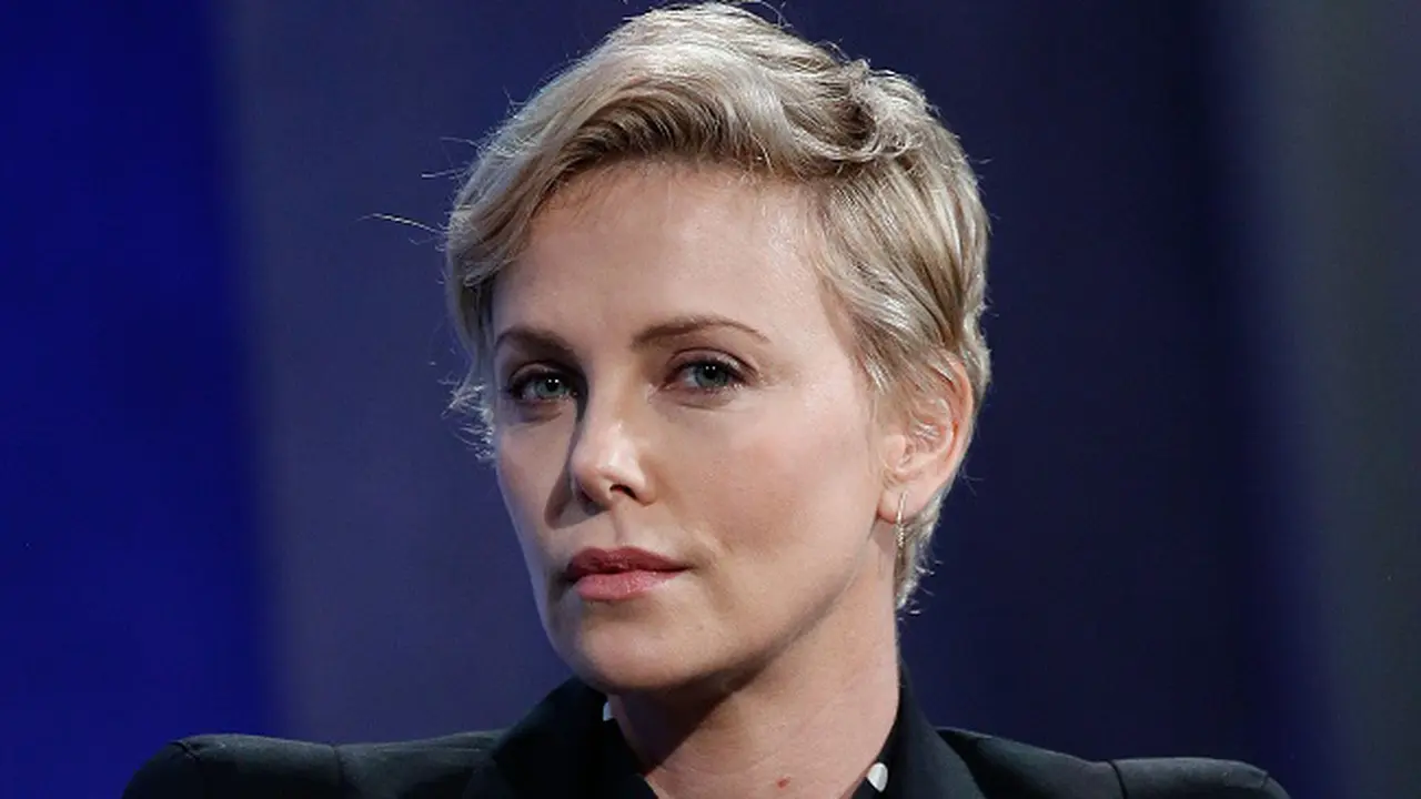 [Bintang] Charlize Theron