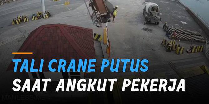 VIDEO: Terekam CCTV, Tali Crane Putus Saat Angkut Material Dan Pekerja