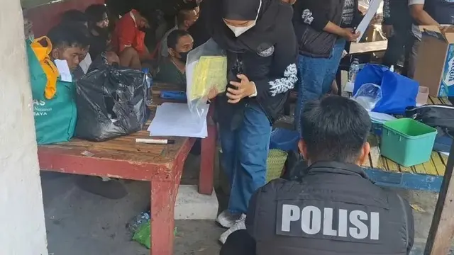 Gempur Kampung Narkoba di Jalan Kunti Surabaya, Tim Gabungan Polda Jatim Amankan Belasan Orang