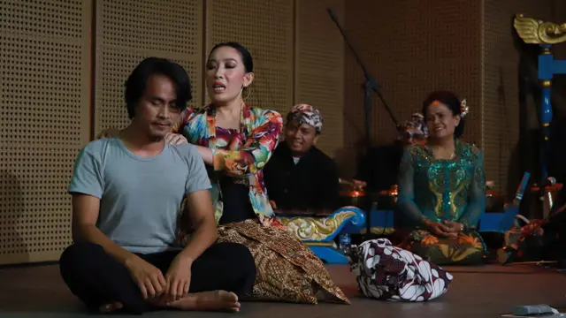Kuntilanak Mangga Dua, Pertunjukan Teater dengan Balutan Komedi
