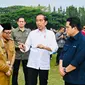 Ringankan Beban Masyarakat, Menteri Erick Thohir Salurkan Ribuan Paket Sembako di Malang/Istimewa.