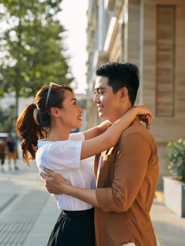 perempuan dan pasangan 13 juli portrait