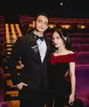 Sebagai pasangan sineas, Prilly Latuconsina dan Omara Esteghlal saling support satu sama lain. Kali ini giliran Prilly Latuconsina yang mengapresiasi karya film terbaru Omara Esteghlal di film Pengepungan di Bukit Duri [@prillylatunconsina96]