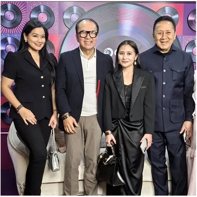 8 Potret seleb Tanah Air nonton konser Mariah Carey di Indonesia, Krisdayanti boyong satu keluarga