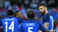 Giroud 2 gol, Prancis Bungkam Skotlandia