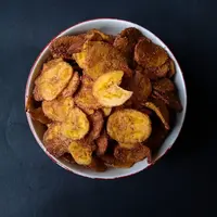 Ilustrasi keripik pisang cokelat enak/copyright shutterstock.com/Roland Nime