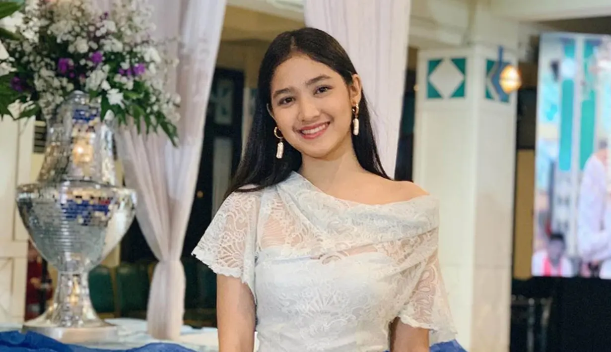 Wanita yang akrab disapa Syifa ini kerap tampil sederhana dengan make up yang natural. (Liputan6.com/IG/@cutsyifaa)