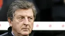 Fulham's English manager Roy Hodgson is pictured before a Premier League match against Chelsea at Craven Cottage in London, on December 28, 2008. AFP PHOTO / Glyn Kirk