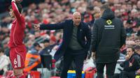 Manajer Liverpool Arne Slot bereaksi dalam laga Liga Inggris antara Liverpool dan Manchester United di Anfield, 19 Oktober 2025. (AP Photo/Ian Hodgson)