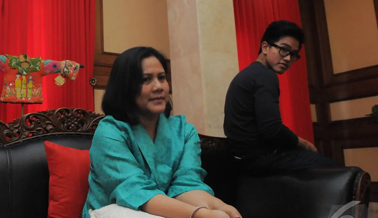 Dia bersyukur dengan apa yang dia terima saat ini. Suaminya, Joko Widodo, terpilih sebagai Presiden RI ke-7 dan akan dilantik Senin, Jakarta, Minggu (19/10/2014) (Liputan6.com/Herman Zakharia)