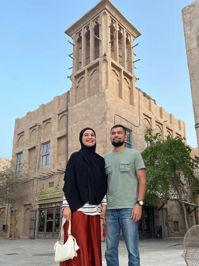7 Potret Liburan Keluarga Teuku Wisnu dan Shireen Sungkar di Dubai, Penuh Kecerian