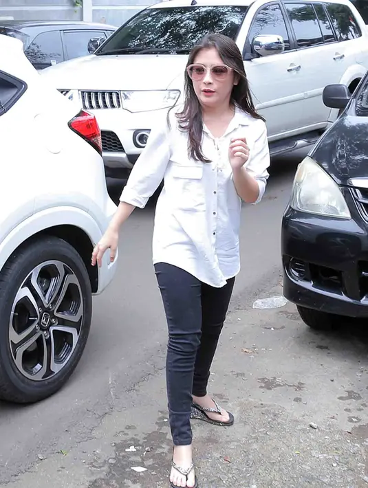 Sebagai sahabat, Prilly mengaku sangat kehilangan dengan kepergian Rassya. Ia menambahkan, bahwa rasa kehilangannya itu juga dirasakan saat beberapa sahabatnya melanjutkan kuliahnya di luar negeri. (Deki Prayoga/Bintang.com)