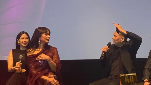 Derry Drajat dan Dinda Kanya Dewi pada press conference Manis di Bibir. (Nola Vemiliana/Liputan6.com)