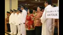 701 pejabat eselon di lingkungan Pemerintah Provinsi (Pemprov) DKI saat pengambilan sumpah jabatan di aula Gedung Blok G, kompleks Balai Kota, Kamis (22/1/2015). (Liputan6.com/Herman Zakharia)