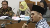 Saipul Jamil memberikan kesaksian dalam sidang praperadilan kasus suap terdakwa Panitera Pengadilan Jakarta Utara, Rohadi di PN Jakarta Pusat, Kamis (28/7). Rohadi diduga menerima suap untuk meringankan vonis terhadap Ipul (Liputan6.com/Immanuel Antonius)