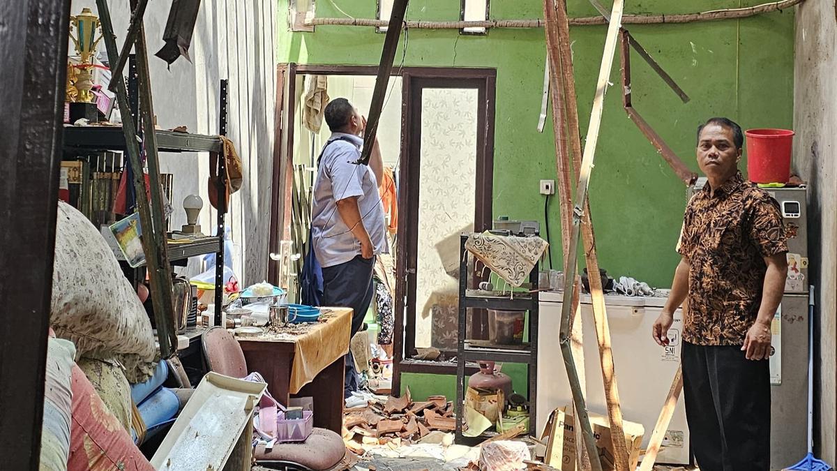 Rumah di Depok Hancur 70% Akibat Ledakan Gas Elpiji 3 Kg, Korban Alami Luka Bakar 40%