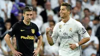 Tiga gol yang digelontorkan Cristiano Ronaldo (CR7) ke gawang Atletico Madrid  saat pada leg pertama semifinal Liga Champions menjadikannya sebagai pemain pertama yang mengemas 50 gol di fase gugur Liga Champions, Spanyol, Selasa (2/5). (AFP Photo)