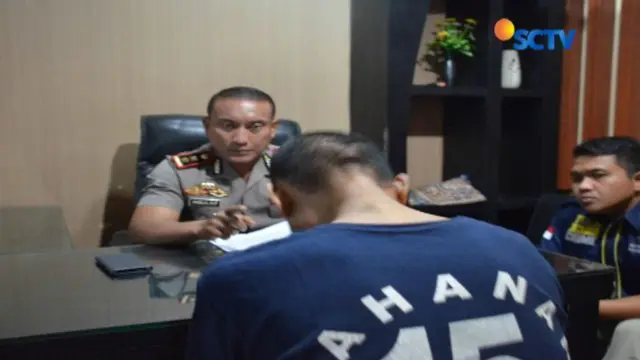 Aparat Polres Tangerang menangkap seorang pria bernisial WS atau Babeh yang diduga telah mencabuli lebih dari 25 anak laki-laki.