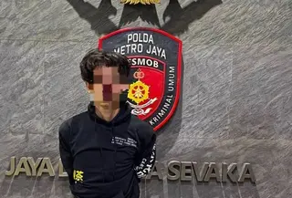 RD alias D (25), tersangka pembunuhan terhadap pengemudi ojek online (ojol) berinisial ATP di Perumahan Vila Taman Bandara, Dadap, Kosambi, Kabupaten Tangerang. (Dok. Istimewa)