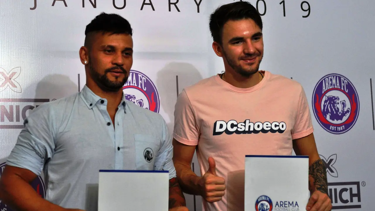 Pavel Smolyachenko dan Robert Lima ‘Gladiator’ Guimaraes