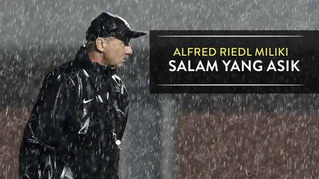 Video keramahan pelatih Timnas Indonesia, Alfred Riedl saat bertemu dengan jurnalis Bola.com di Stadion Maguwoharjo, Sleman