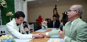 Prosesi Akad Nikah Risty Tagor & Stuart Collin, berlangsung di Hotel Novotel Bogor, Jawa Barat, Minggu (19/4)