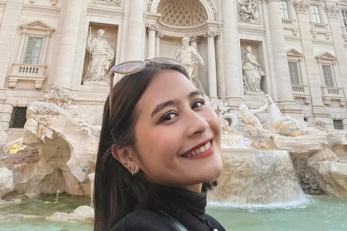 Prilly Latuconsina berlibur ke Eropa pada awal 2023 (@prillylatuconsina96)