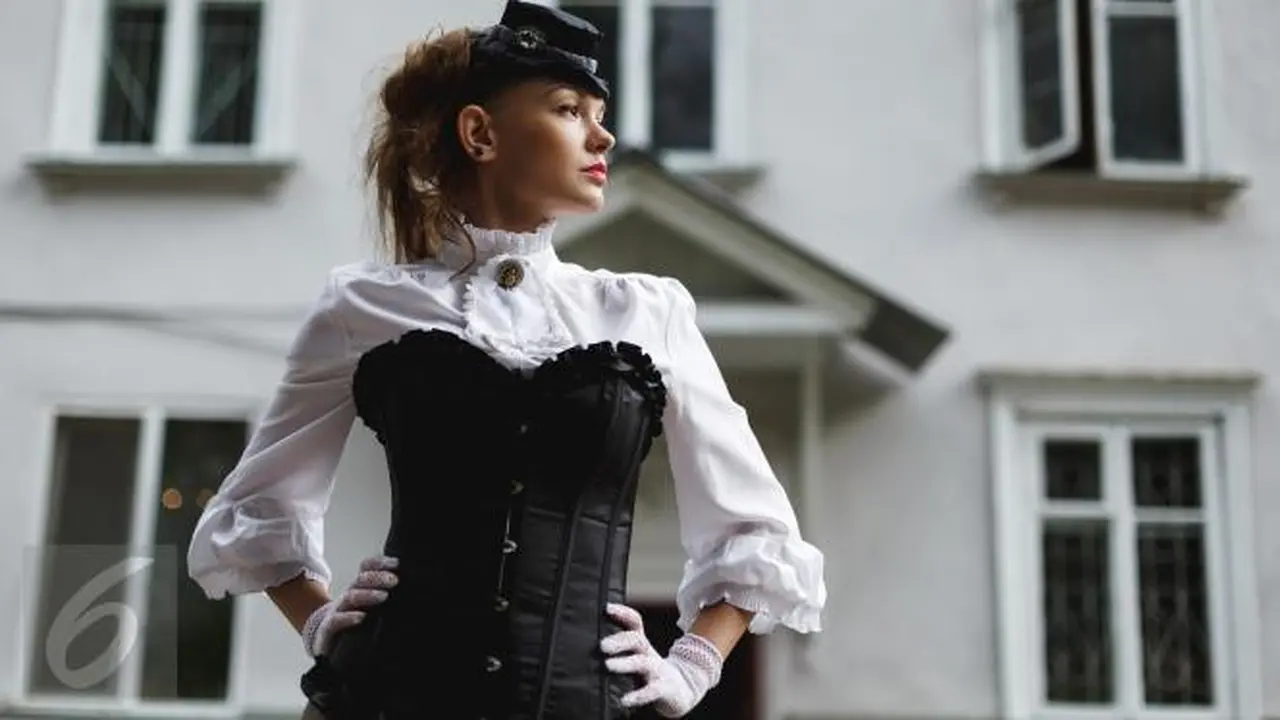 Berani Tampil Seksi dan Unik dengan Bustier Sebagai Luaran?