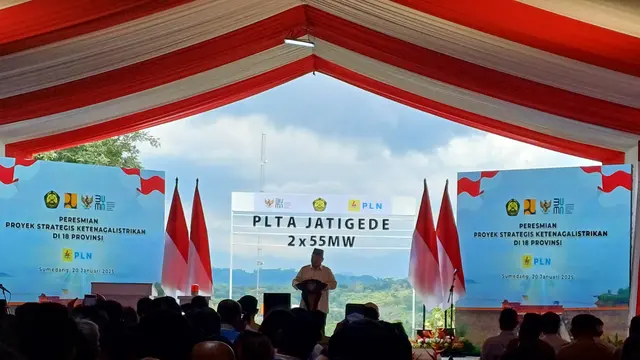 Presiden Prabowo Subianto meresmikan 37 proyek strategis kelistrikan di 18 provinsi seluruh Indonesia. (Foto: Liputan6.com/Maulandy R)