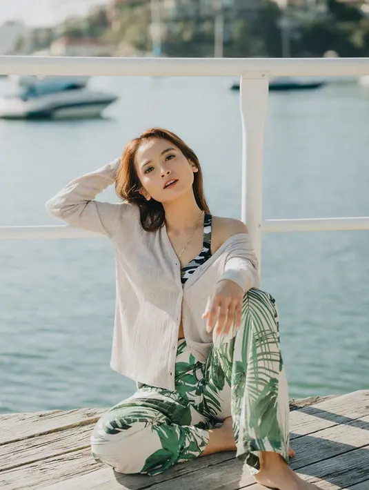 Pemilik nama lengkap Jelita Septriasa ini memutuskan untuk tinggal di Australia sejak menikah dengan sang suami, Vicky Kharisma pada tahun 2016 silam. (Liputan6.com/IG/septriasaacha)