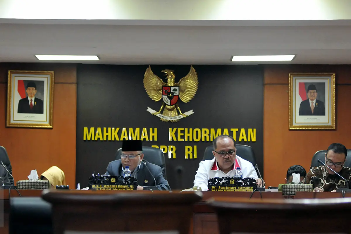 20151216-Jelang Sidang Putusan Setnov di MKD-Jakarta-Johan Tallo