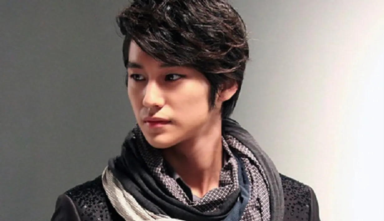 Setelah menyelesaikan latihan dasar militer, Kim Bum akan melakukan kerja sosial selama dua tahun. (Foto: Soompi.com)