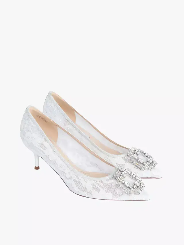 Inspirasi Gaya Musim Panas ala Yang Mi dengan Koleksi Summer 2025 STACCATO