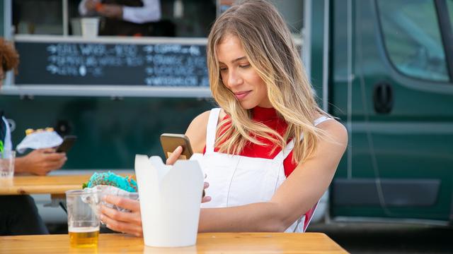 Ilustrasi usaha kuliner, bisnis makanan
