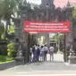 Pelajar di SMAN 4 Denpasar memperoleh nilai tinggi saat Ujian Nasional (Liputan6.com/ Dewi Devianta)