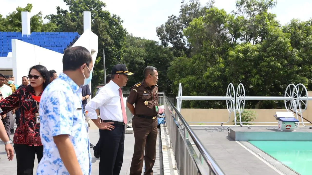 Menko PMK Muhadjir Effendy tinjau kesiapan Venue Cabor Renang ASEAN Para Games XI 2022