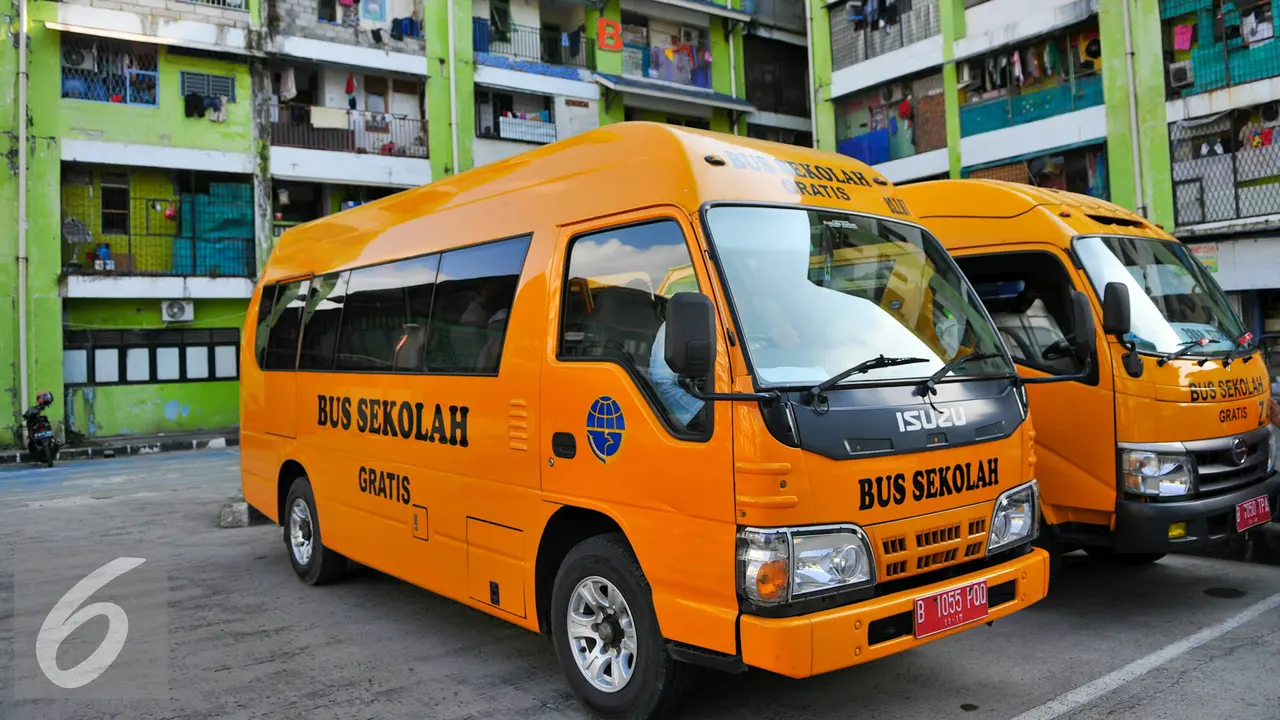 20160422-Bus Sekolah Gratis Hadir di Rusun Muara Kapuk-Jakarta- Yoppy Renato