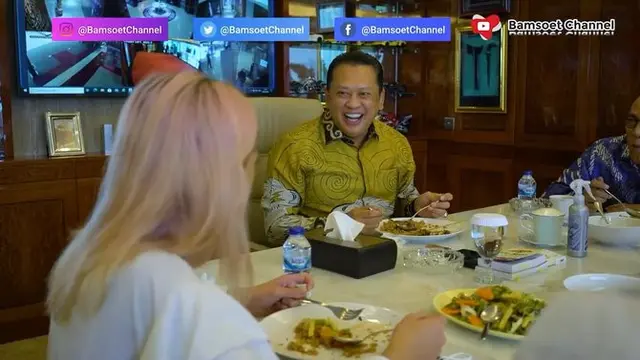 Jessica Iskandar dan Bambang Soesatyo (YouTube/ Bamsoet Channel via Merdeka.com)