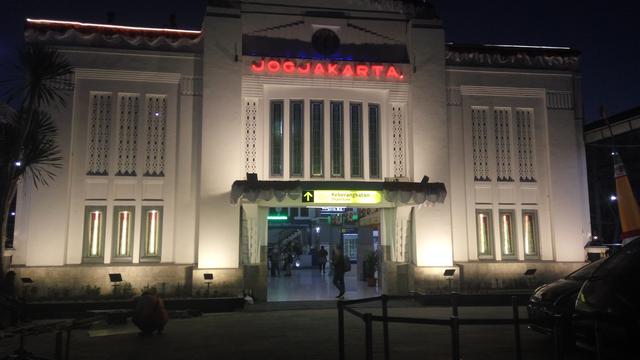 Kursi Rotan Stasiun Yogyakarta