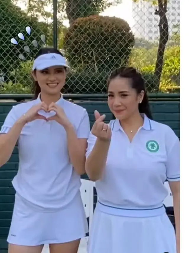 6 Potret Kompak Nagita Slavina dan Gege Elisa, Jadi Pasangan di Lagi-Lagi Tenis