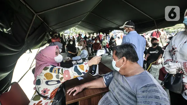 Antusias Warga Ikut Vaksinasi Keliling