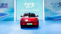 Produksi Massal SUV Listrik Toyota bZ5 dengan Baterai Blade BYD Dimulai