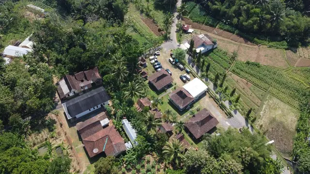 Kementerian Pariwisata dan Ekonomi Kreatif/Badan Pariwisata dan Ekonomi Kreatif (Kemenparekraf/Baparekraf)