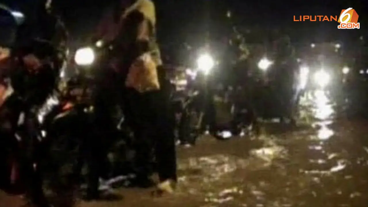 banjir-pasuruan-131126a.jpg