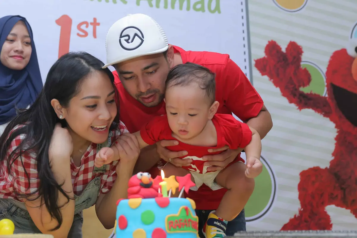 [Bintang] Raffi Ahmad - Nagita Slavina - Rafathar