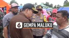 Presiden Jokowi memberikan 500 paket bantuan kepada korban gempa di Seram Barat, Maluku. Pembagian sempat ricuh karena ada warga yang tidak mendapatkan bantuan.