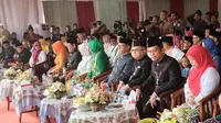 Penjabat (Pj) Gubernur DKI Jakarta Heru Budi Hartono dan mantan Gubernur DKI Jakarta periode 2007-2012 Fauzi Bowo di Lebaran Betawi 2023, Minggu (21/5/2023). (Liputan6.com/Winda Nelfira)