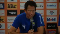 Penjaga gawang Persib Bandung I Made Wirawan termotivasi atas kekalahan melawan Tira Persikabo di Piala Presiden 2019. (Liputan6.com/Huyogo Simbolon)