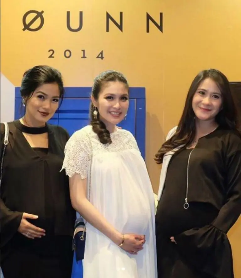 Ryana Dea bersama dua ibu hamil lainnya, Titi Kamal dan Sandra Dewi (Foto: Instagram/@ryana_dea)